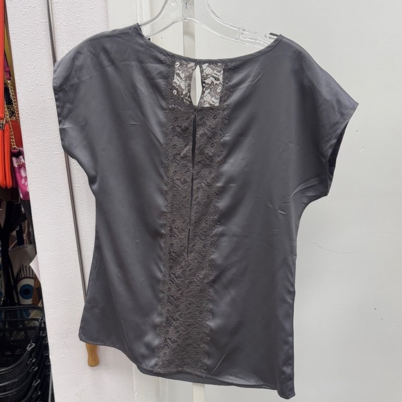 The Limited Charcoal Satin Blouse Size XS NWT - Picture 2 of 2
